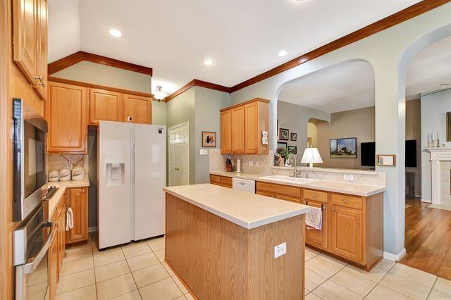 9111 Sunny Ridge Drive, Houston, TX 77095