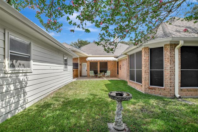 9111 Sunny Ridge Drive, Houston, TX 77095