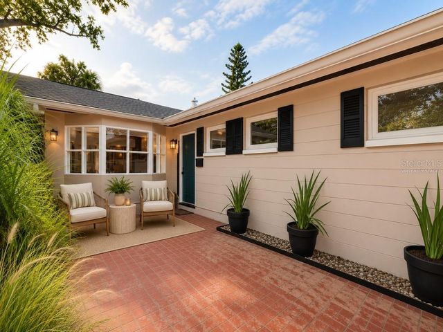 8161 22ND AVENUE N, St Petersburg, FL 33710