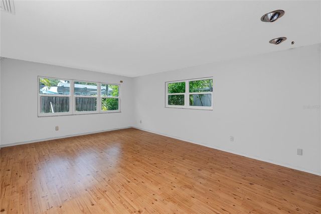 8161 22ND AVENUE N, St Petersburg, FL 33710