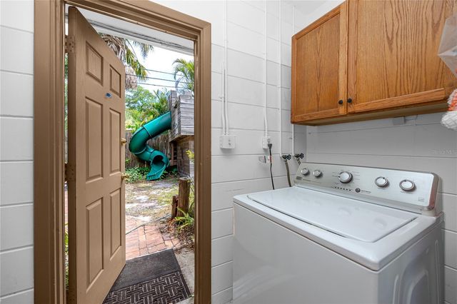 8161 22ND AVENUE N, St Petersburg, FL 33710
