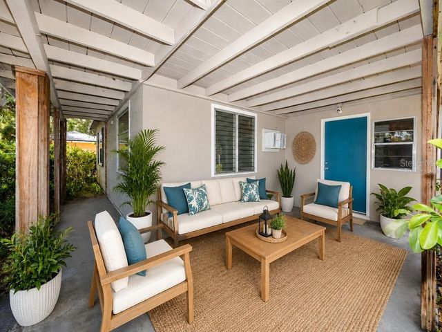 8161 22ND AVENUE N, St Petersburg, FL 33710