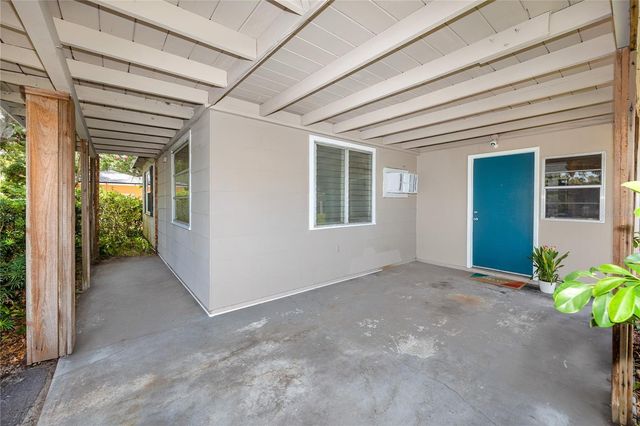 8161 22ND AVENUE N, St Petersburg, FL 33710