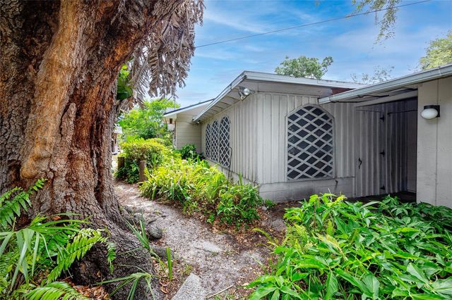 8161 22ND AVENUE N, St Petersburg, FL 33710