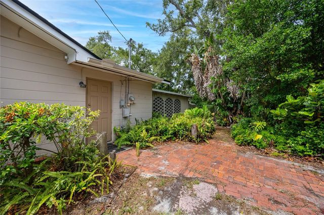 8161 22ND AVENUE N, St Petersburg, FL 33710