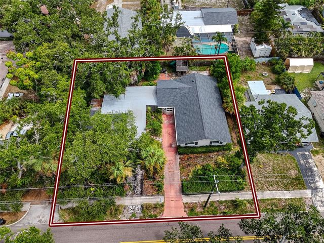 8161 22ND AVENUE N, St Petersburg, FL 33710