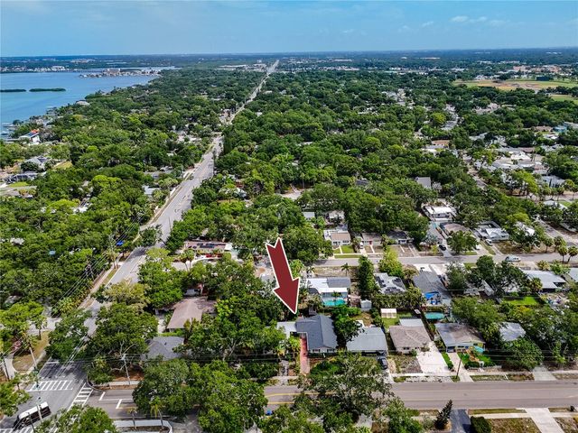 8161 22ND AVENUE N, St Petersburg, FL 33710