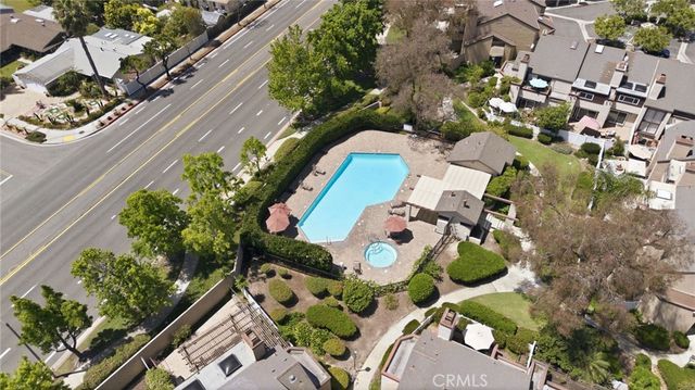905 Hyde Court, Costa Mesa, CA 92626