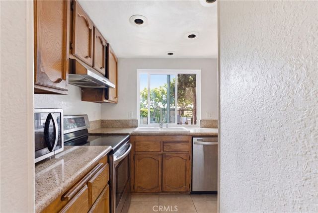 905 Hyde Court, Costa Mesa, CA 92626