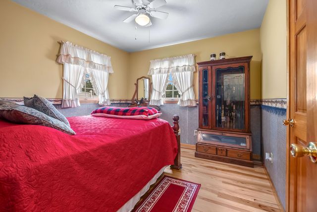 31688 Colon Road, Colon, MI 49040