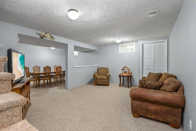 31688 Colon Road, Colon, MI 49040