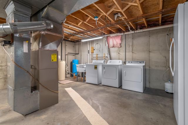 31688 Colon Road, Colon, MI 49040