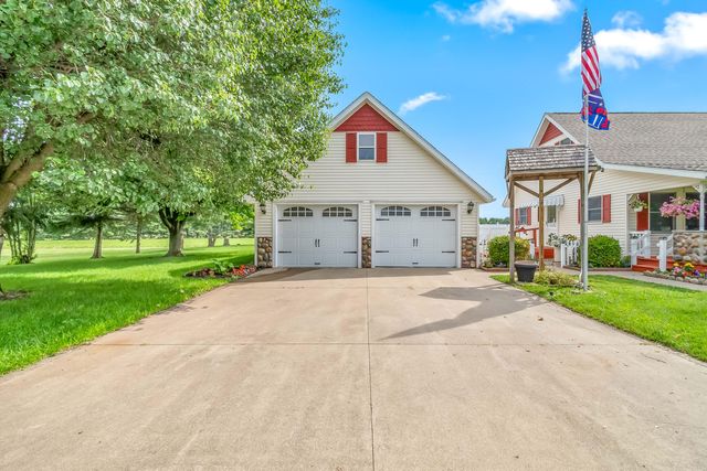 31688 Colon Road, Colon, MI 49040