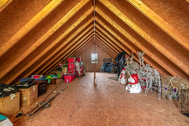 31688 Colon Road, Colon, MI 49040