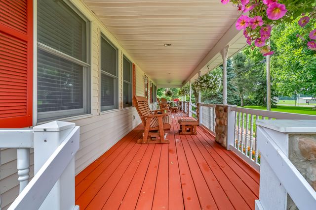 31688 Colon Road, Colon, MI 49040