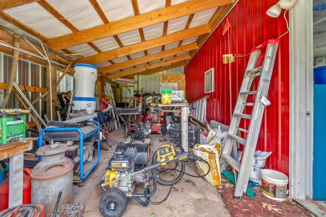 31688 Colon Road, Colon, MI 49040