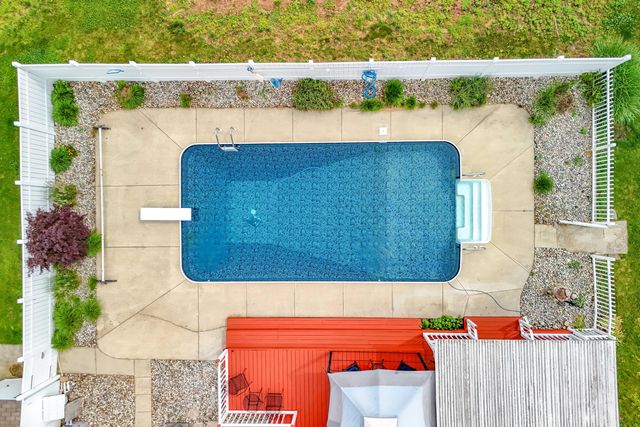 31688 Colon Road, Colon, MI 49040