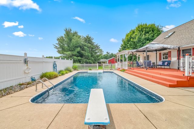 31688 Colon Road, Colon, MI 49040