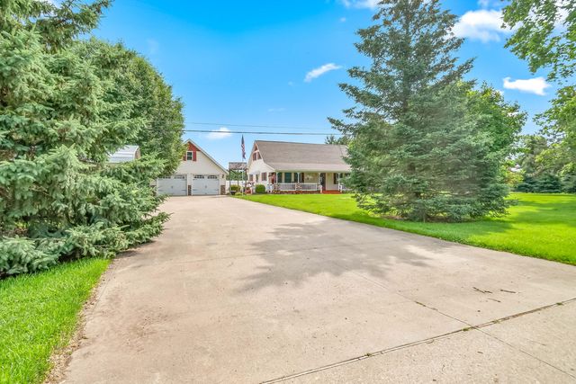 31688 Colon Road, Colon, MI 49040