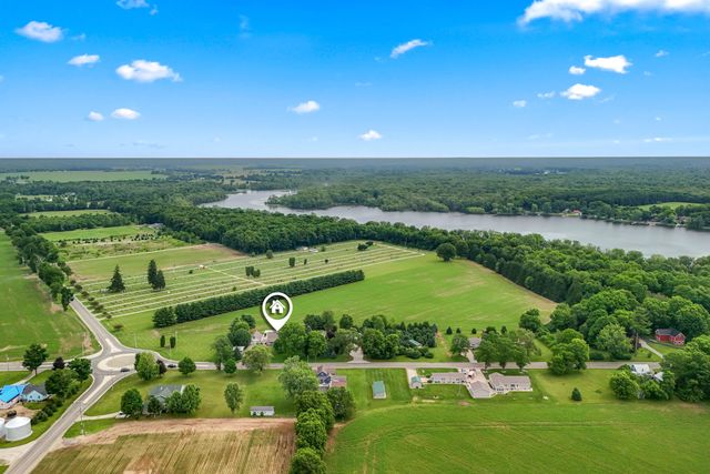 31688 Colon Road, Colon, MI 49040