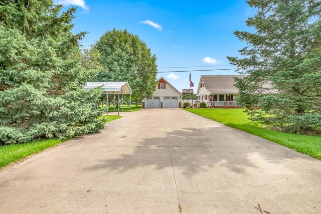 31688 Colon Road, Colon, MI 49040