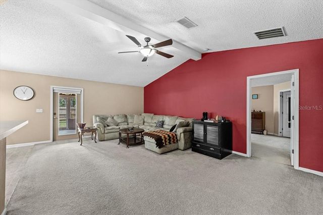 33 BUD FIELD DRIVE, Palm Coast, FL 32137