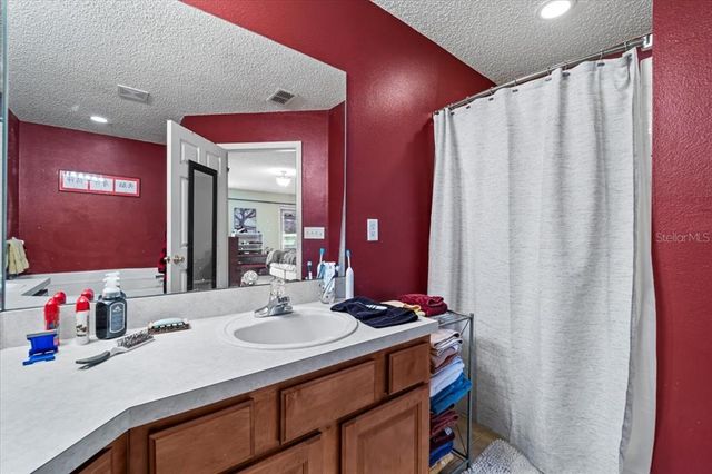 33 BUD FIELD DRIVE, Palm Coast, FL 32137