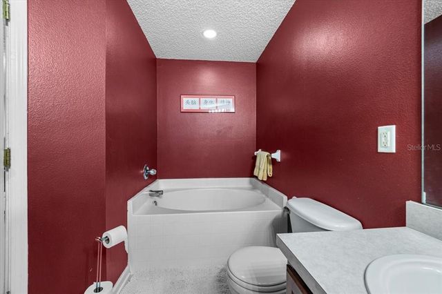 33 BUD FIELD DRIVE, Palm Coast, FL 32137