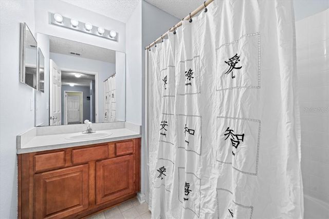 33 BUD FIELD DRIVE, Palm Coast, FL 32137