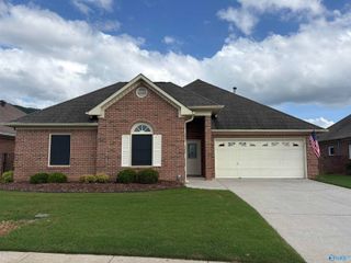 15063 Ashmont Blvd SE, Huntsville, AL 35803