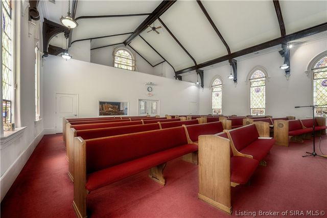 426 E Maple Street, Jeffersonville, IN 47130