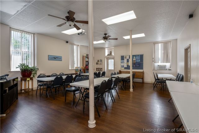 426 E Maple Street, Jeffersonville, IN 47130