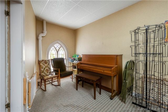 426 E Maple Street, Jeffersonville, IN 47130