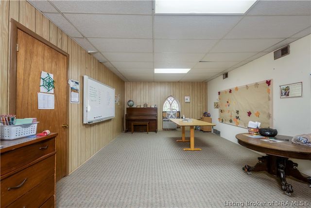 426 E Maple Street, Jeffersonville, IN 47130