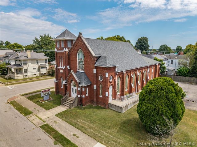 426 E Maple Street, Jeffersonville, IN 47130
