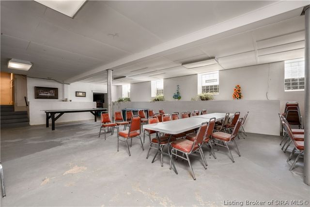 426 E Maple Street, Jeffersonville, IN 47130