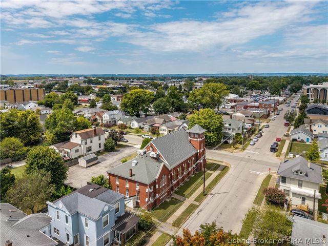 426 E Maple Street, Jeffersonville, IN 47130