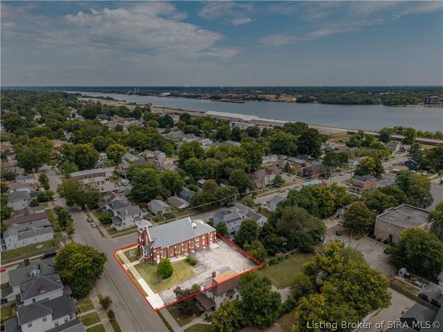 426 E Maple Street, Jeffersonville, IN 47130