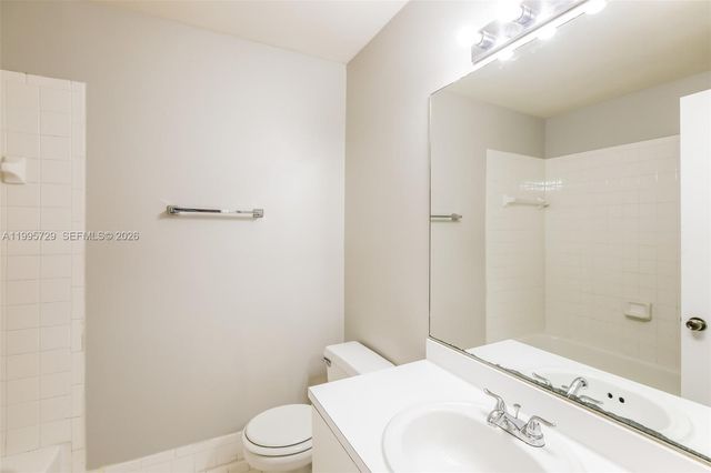 13921 SW 173rd Ter, Miami, FL 33177