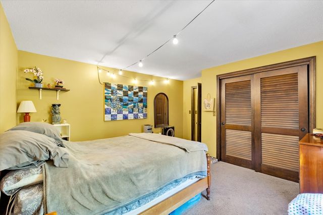 7 Sandy Way, Mashpee, MA 02649