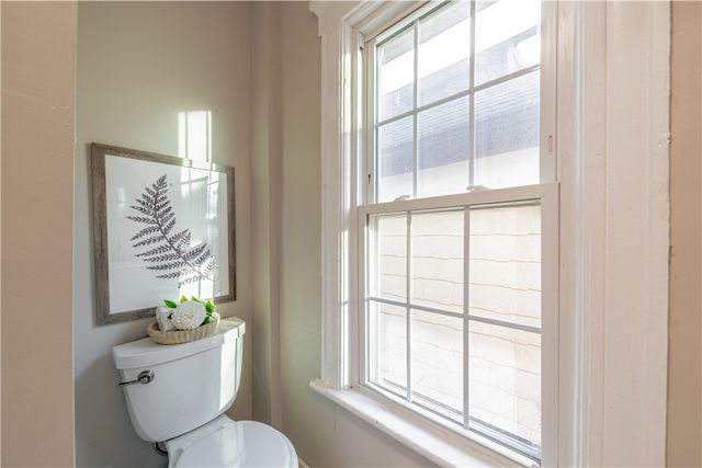 35 Madison Street, Geneva City, NY 14456