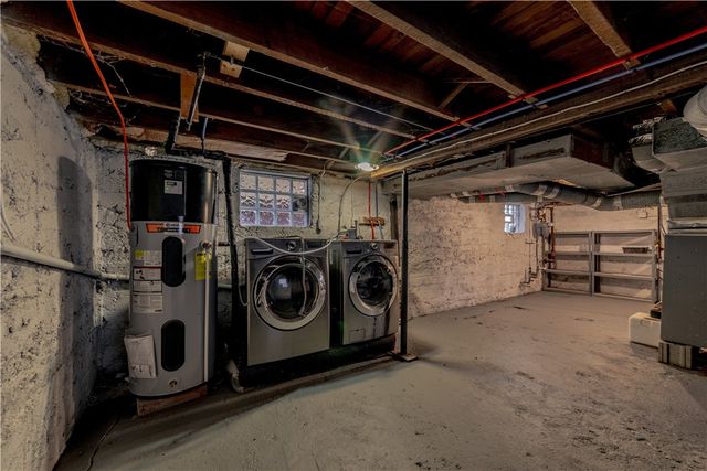 35 Madison Street, Geneva City, NY 14456