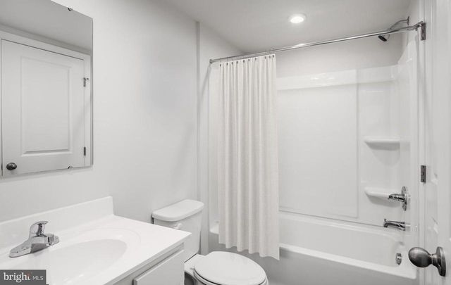 9827 POSTERITY LN, Montgomery Village, MD 20886