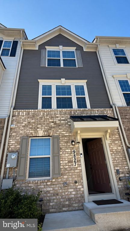 9827 POSTERITY LN, Montgomery Village, MD 20886
