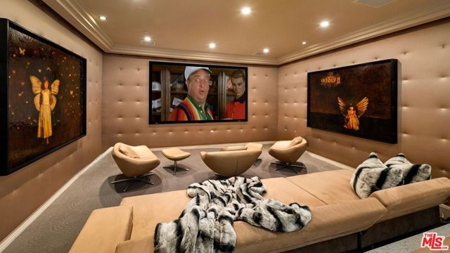 1456 Blue Jay Way, Los Angeles, CA 90069