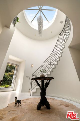 1456 Blue Jay Way, Los Angeles, CA 90069