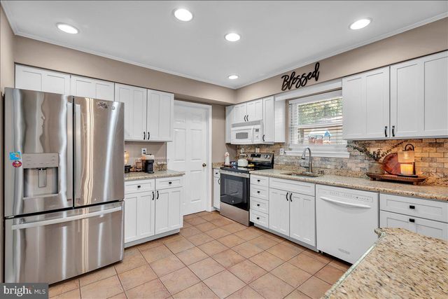 626 AVENUE D, Southampton, NJ 08088