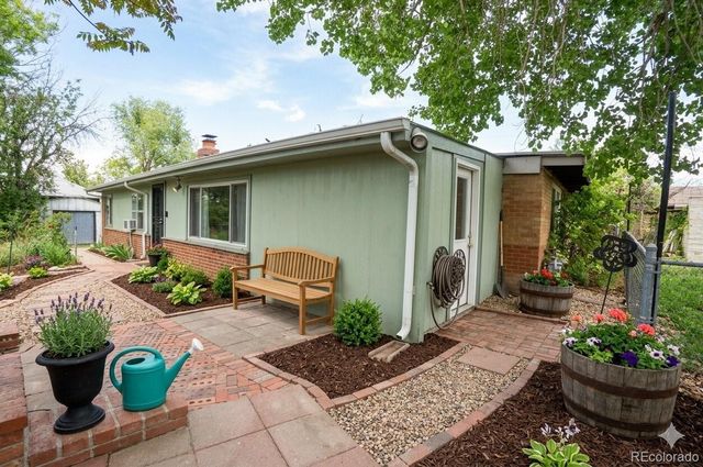 1180 W Stanford Drive, Englewood, CO 80110