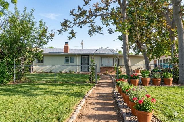 1180 W Stanford Drive, Englewood, CO 80110