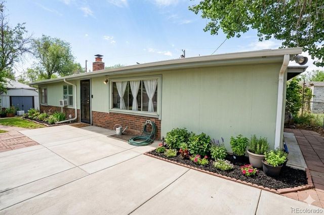 1180 W Stanford Drive, Englewood, CO 80110